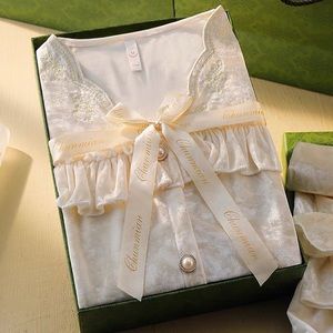 All types of colors is available